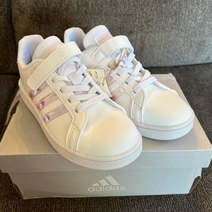 Adidas Girls Grand Court 2.0 Sneakers